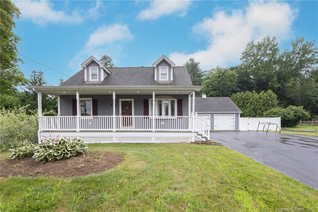 Charming single-family home at 310 Main St in Meriden, CT, perfect for first-time home buyers seeking an affordable move-in-ready property.